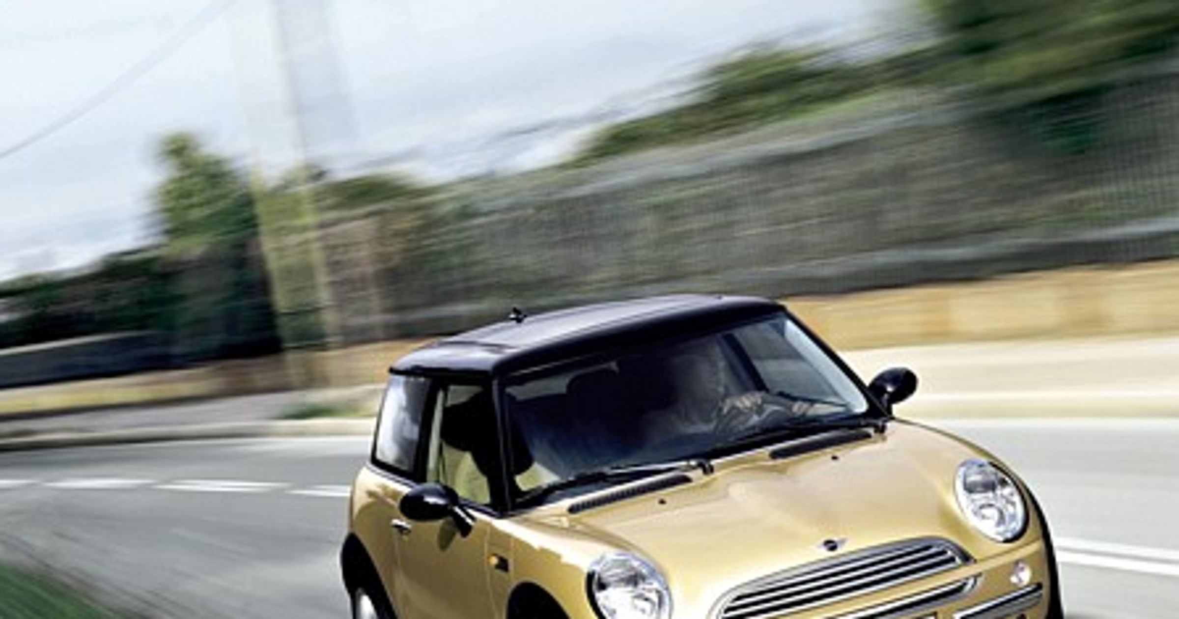 Mini w salonach