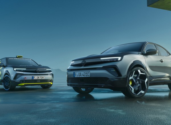 Opel dotrzymał słowa o sportowej Mokce GSE. Mamy zdjęcia i pierwsze informacje