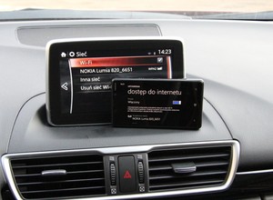 Mazda 3: internet w samochodzie