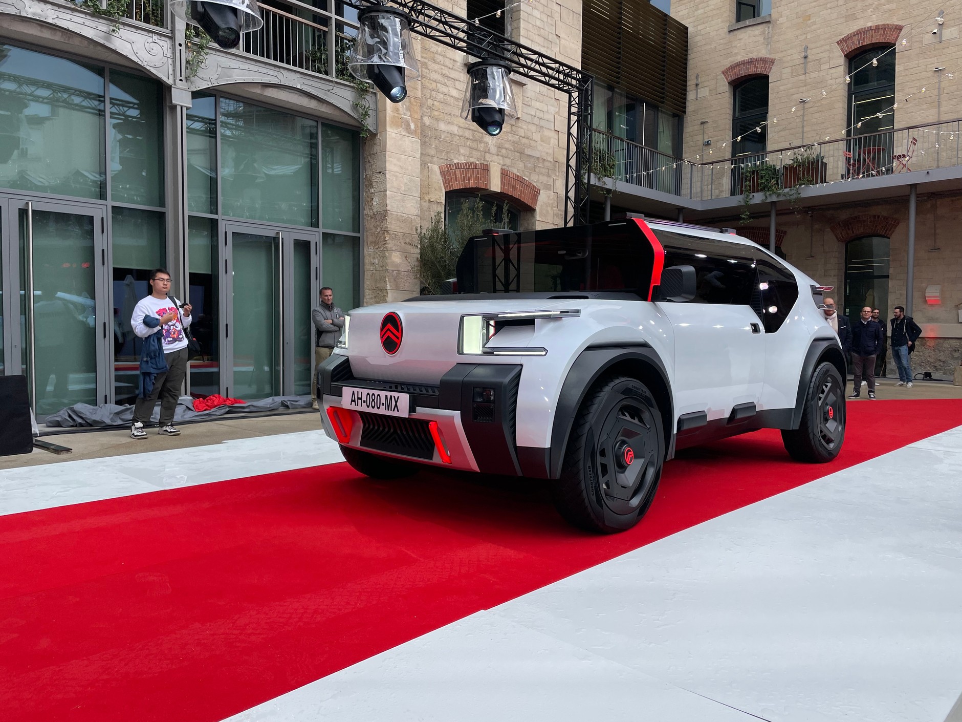 Koncepcyjny Citroen Oli [All-ë]