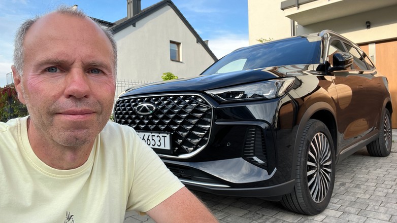 Chery Tiggo 8 wzbudził zainteresowanie u sąsiadów. Moje też, ale tylko częściowo