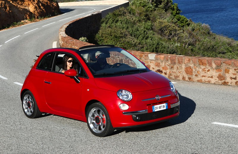Fiat 500C: nowe informacje i zdjęcia włoskiego kabrioletu (fotogaleria)