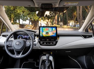 Toyota rozpoczęła wyprzedaż rocznika 2024. Trzy modele na start