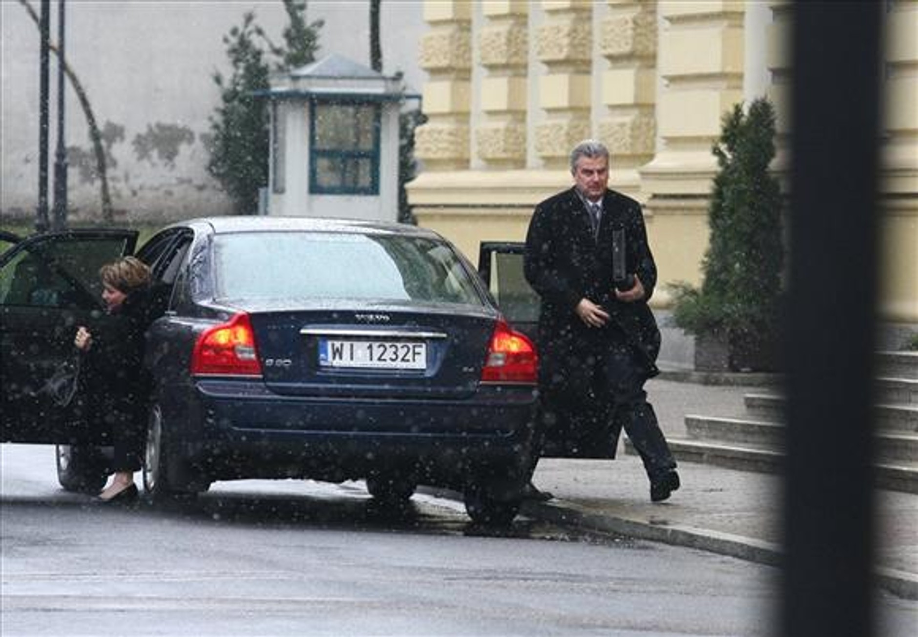 Nowe auta w rządzie. By żyło się lepiej