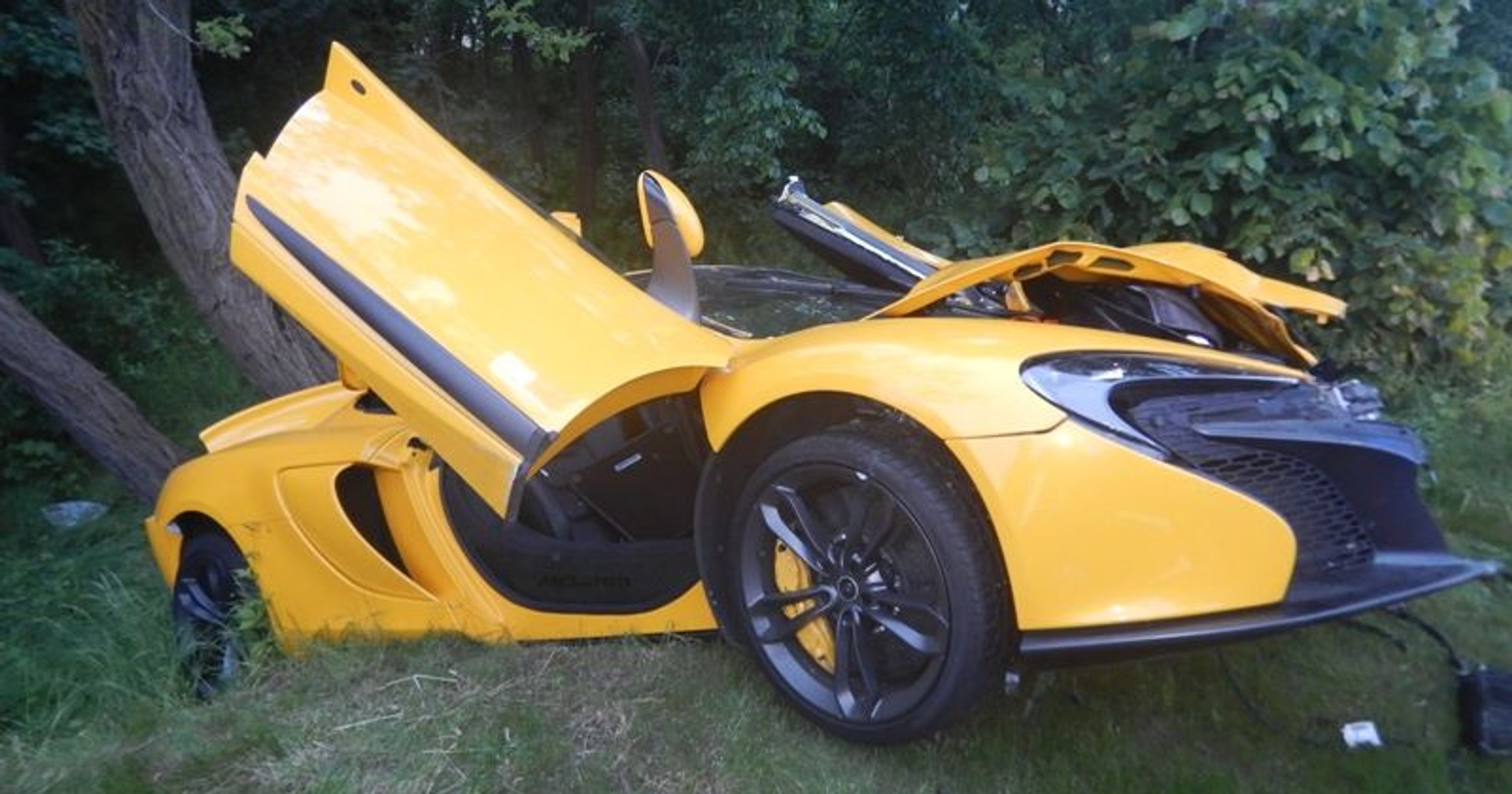 Rozbity McLaren