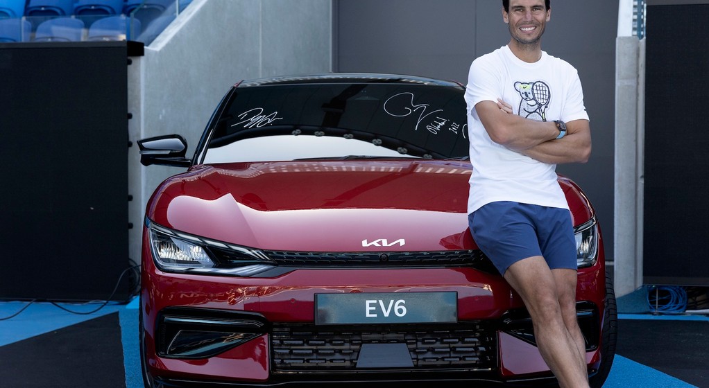 AO22 Rafael Nadal i Kia EV6