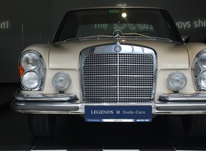 Duda-Cars sprzedaje klasyczne Mercedesy