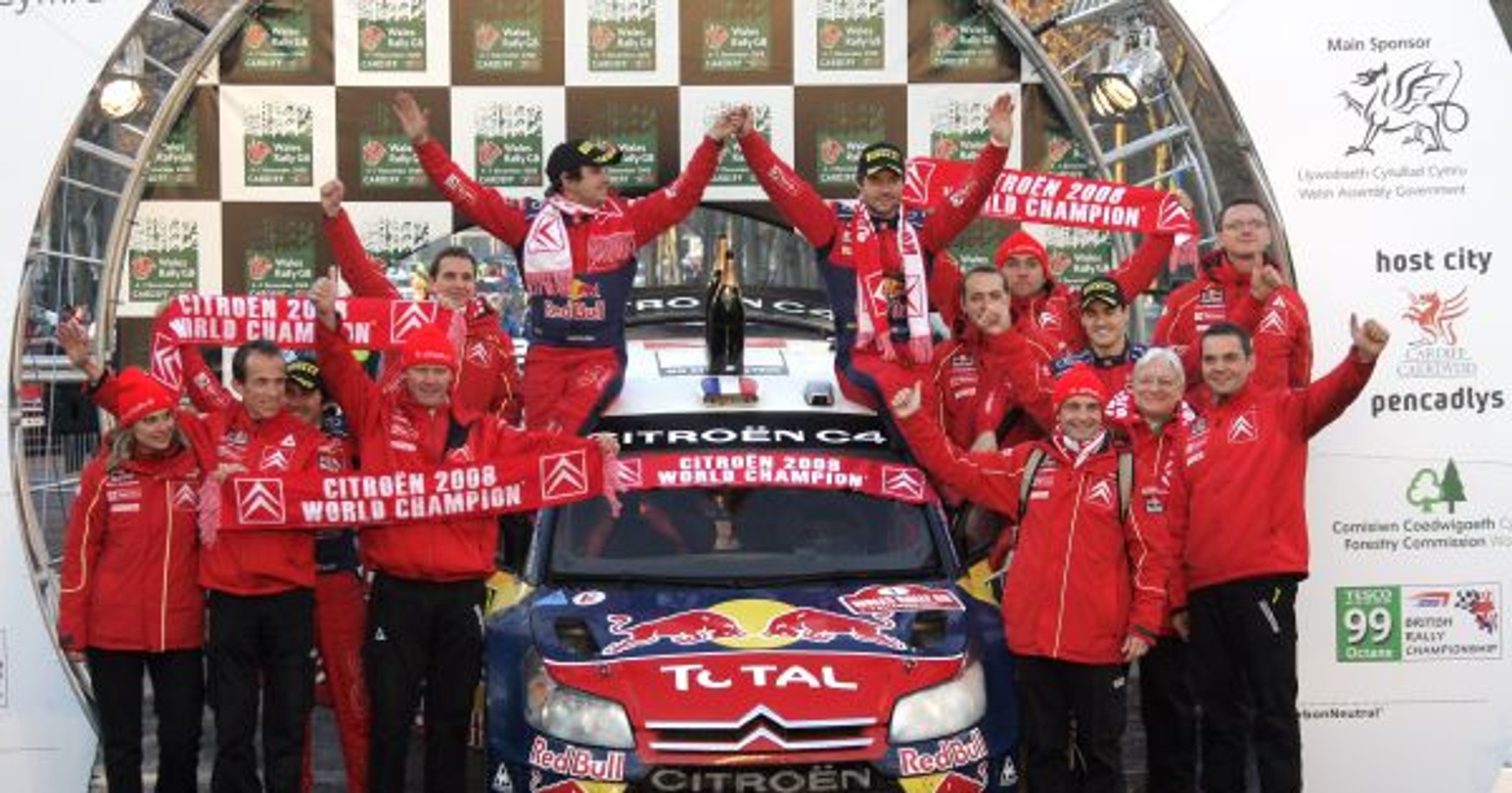 Loeb znowu wygrywa!