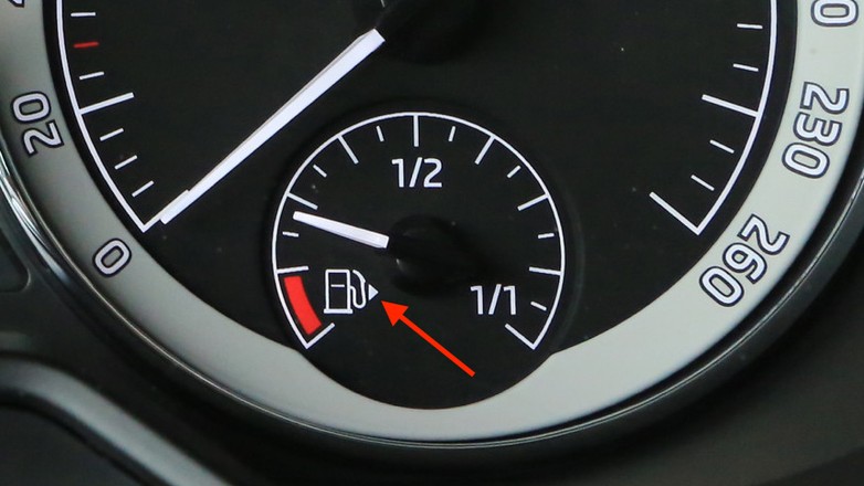 Po której stronie znajduje się wlew?