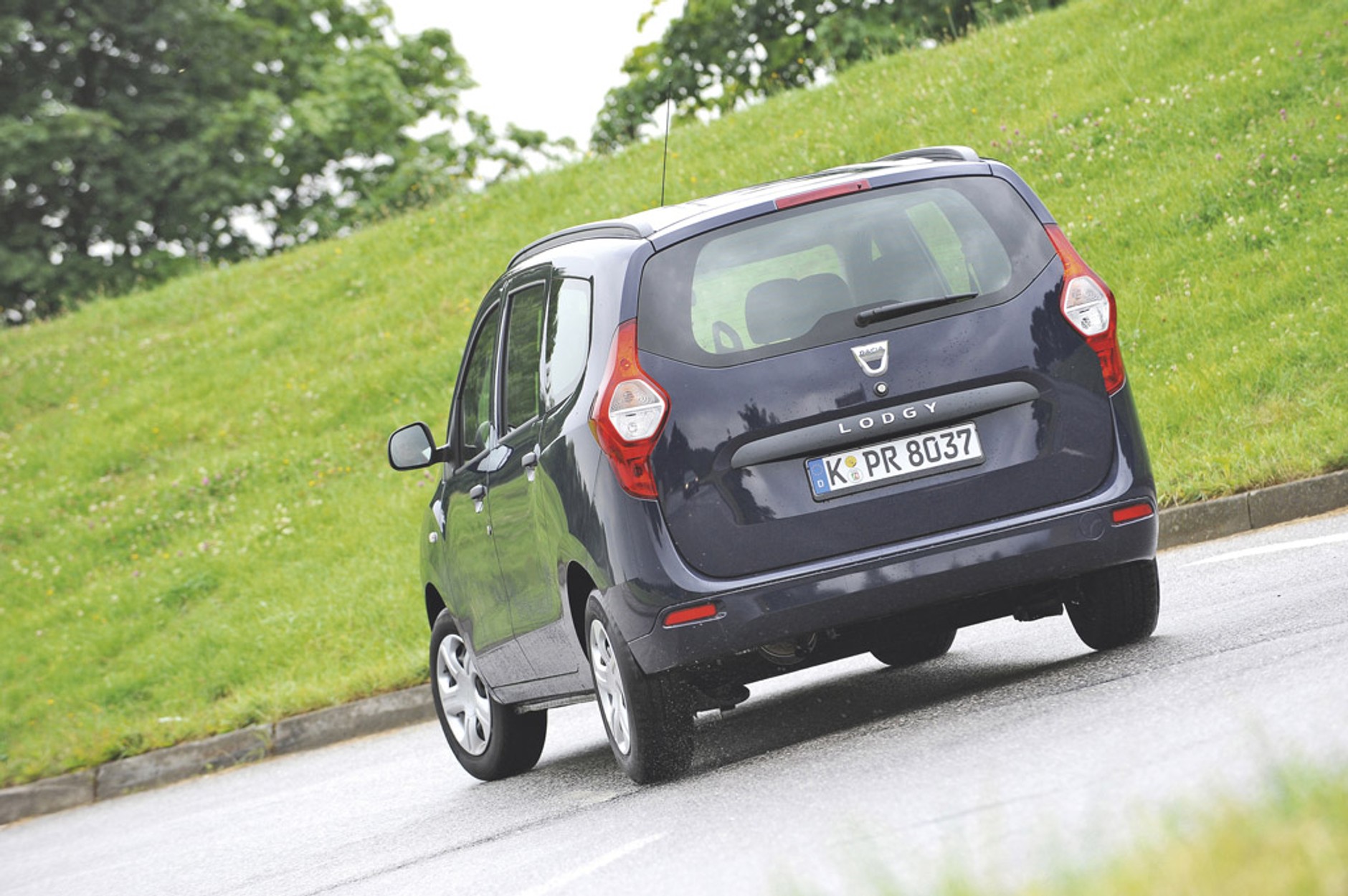 Test Dacii Lodgy: van nie musi być drogi