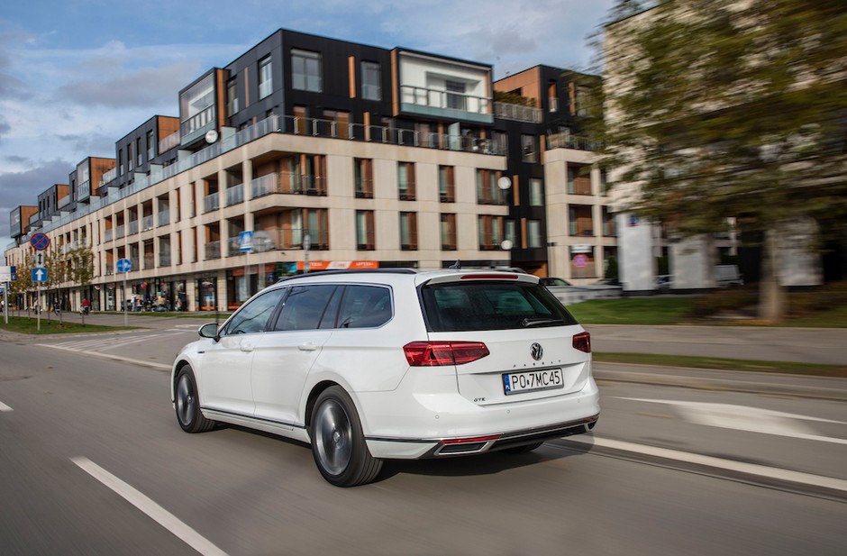 Volkswagen Passat GTE – na benzynę i na prąd