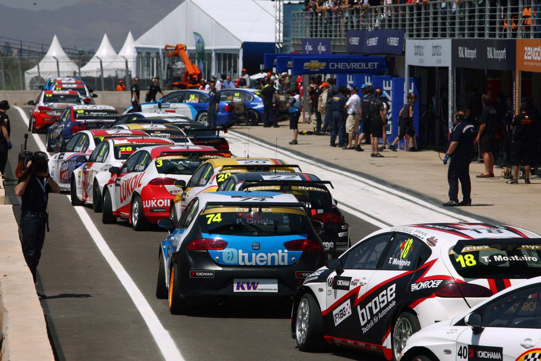 WTCC: 1-2-3, Chevroleta w Maroko gonisz Ty