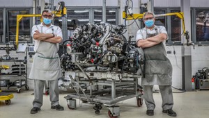 Koniec kultowego V8 Bentleya – silnik 6 i 3/4 litra produkowano ponad 60 lat
