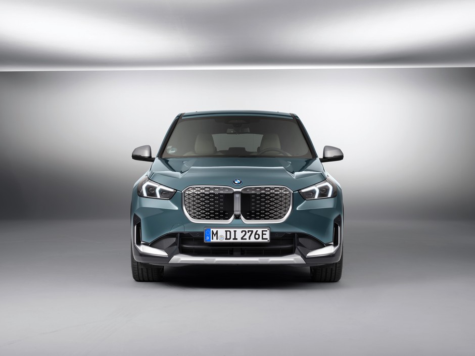 BMW iX1