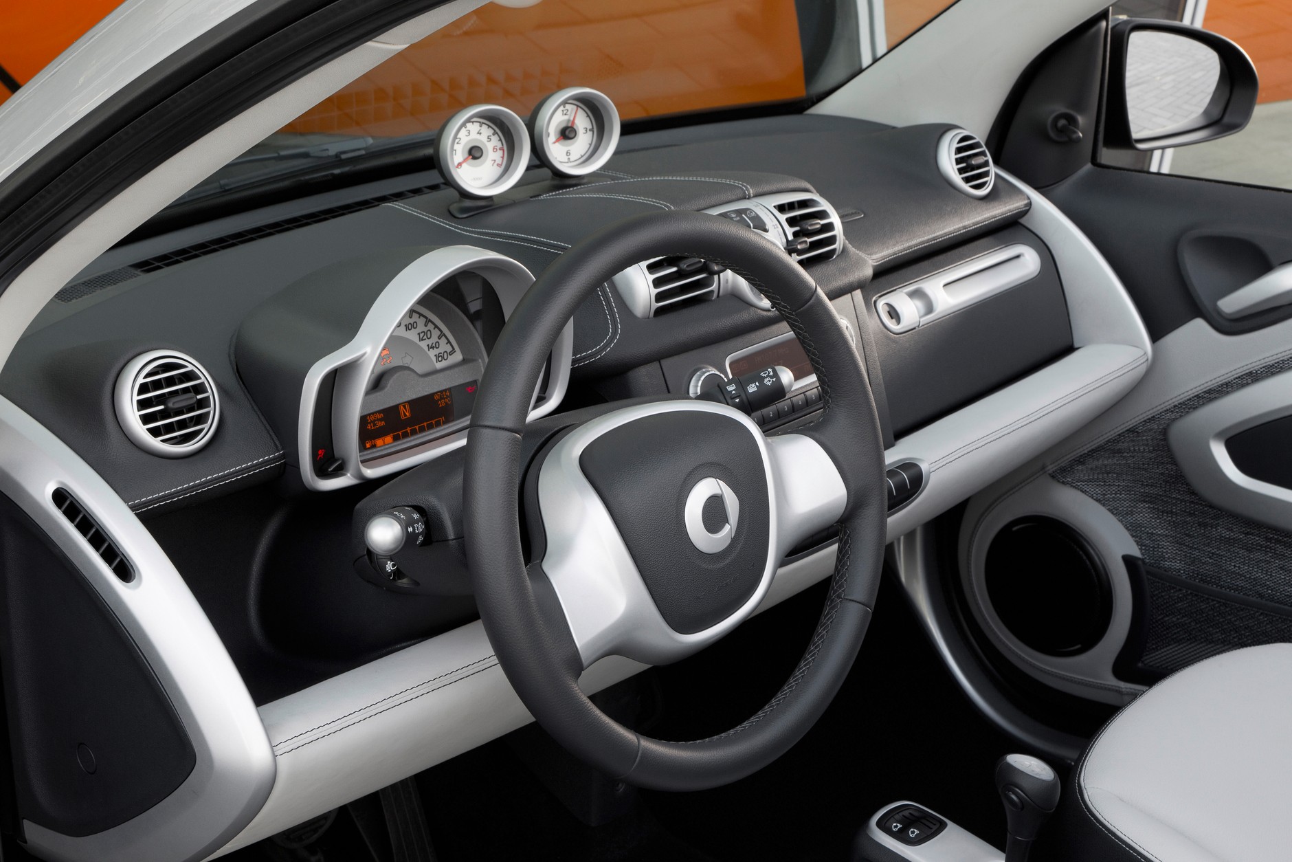 Smart Fortwo Pearl Grey