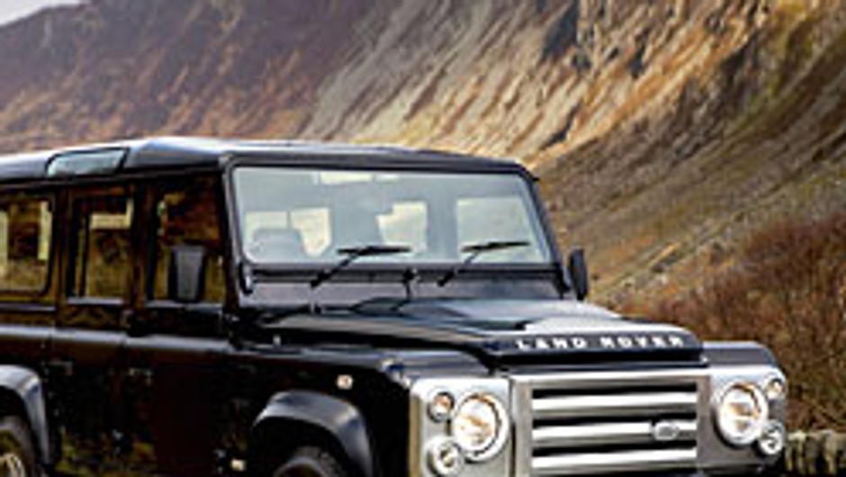 Land Rover Defender 110 SVX: jubilat na długim podwoziu