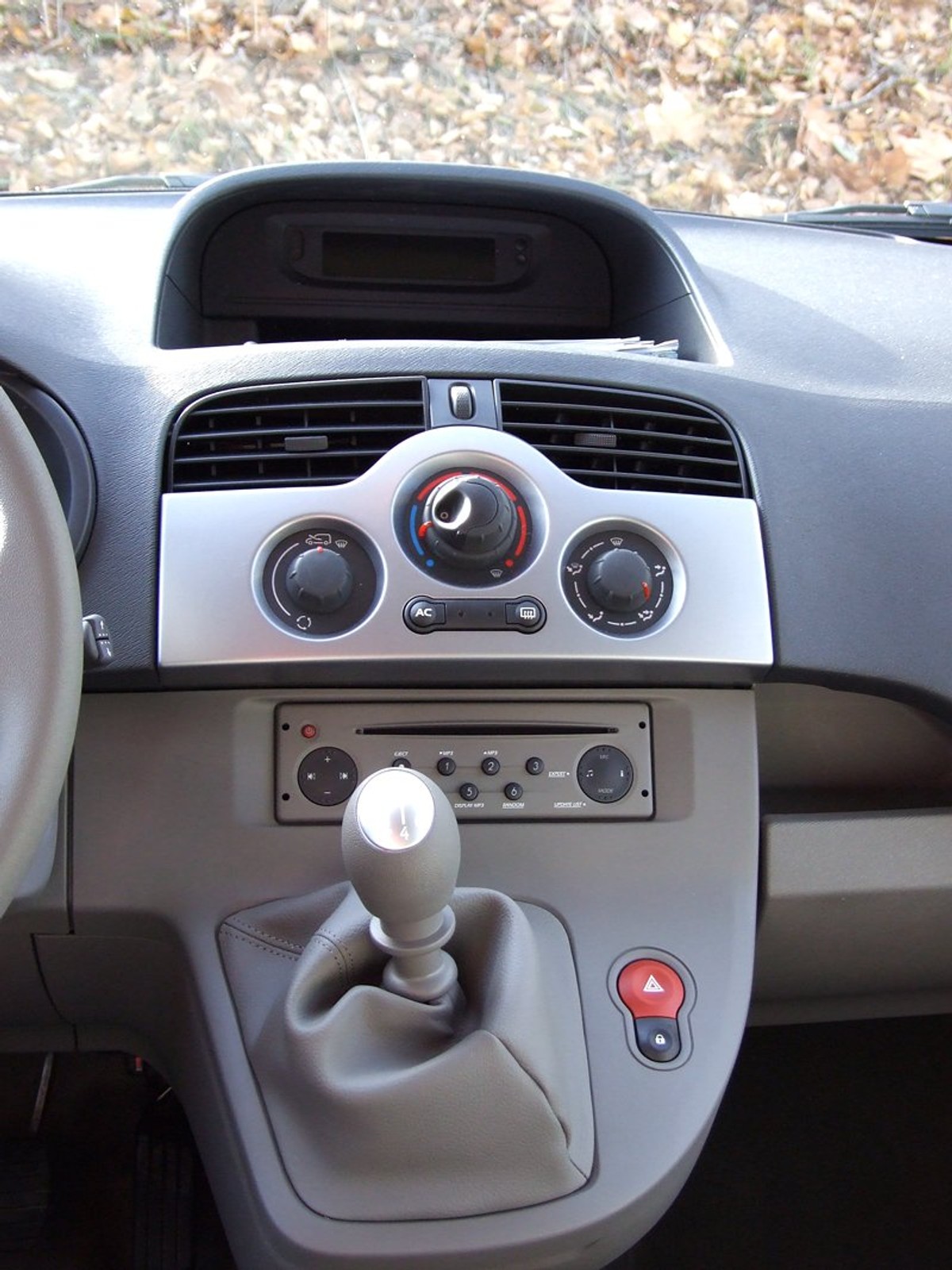 Renault: europejska premiera nowego Kangoo - cena w Polsce od 50 100 złotych (galeria)