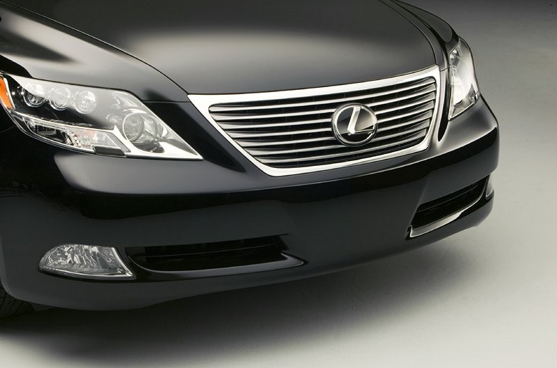 Lexus LS 600h: hybrydowe V8 z napędem na cztery koła