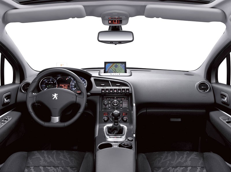Peugeot 3008: trzy w jednym dla najbardziej wybrednych (ceny w Polsce)