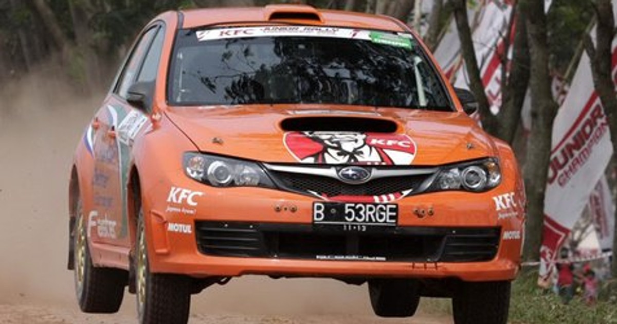 13-latek za kierownicą rajdowego Subaru!