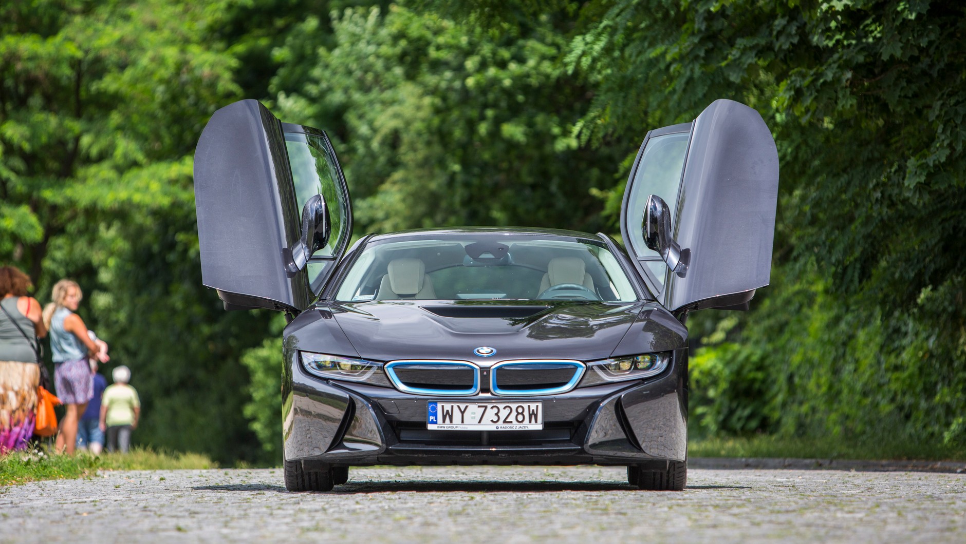 BMW i8