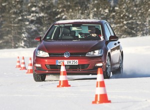 Test opon całorocznych 205/55 R 16