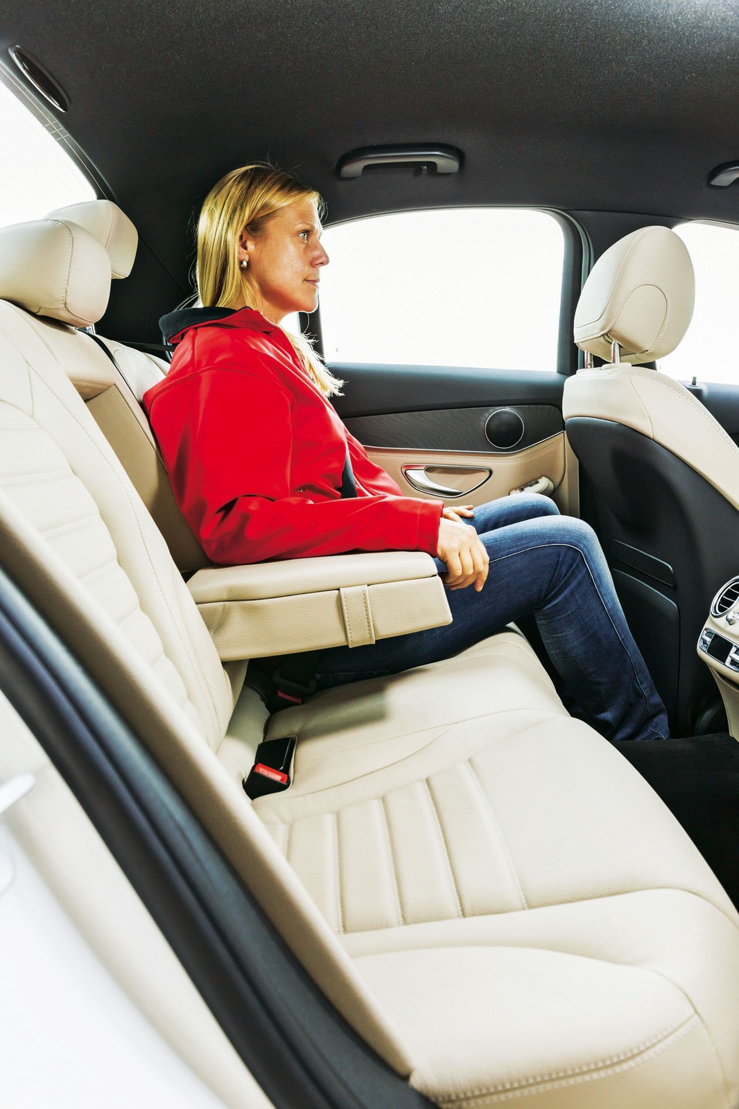 Porównanie: Mazda 6 2.0 Skyactiv-G, Mercedes C160, Skoda Superb 1.4 TSI ACT, Volkswagen Passat 1.4 TSI ACT