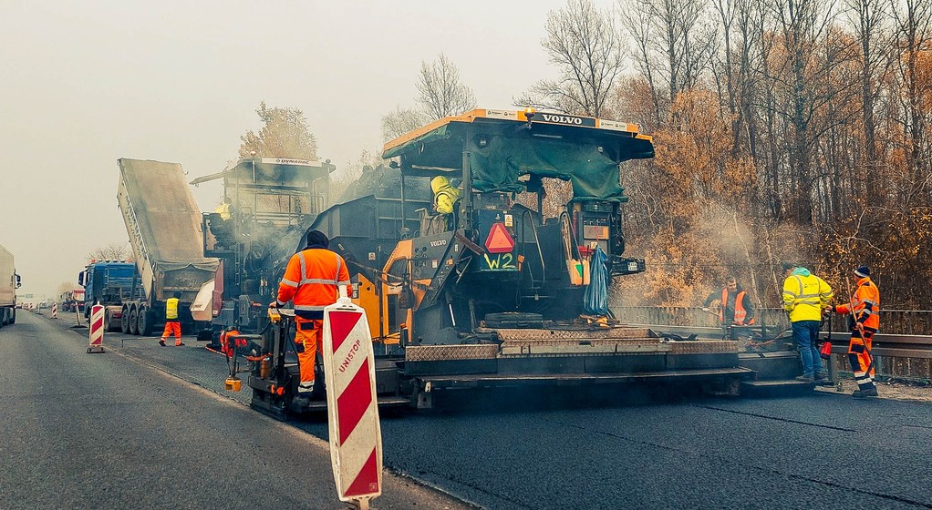 Remont nawierzchni autostrady A4