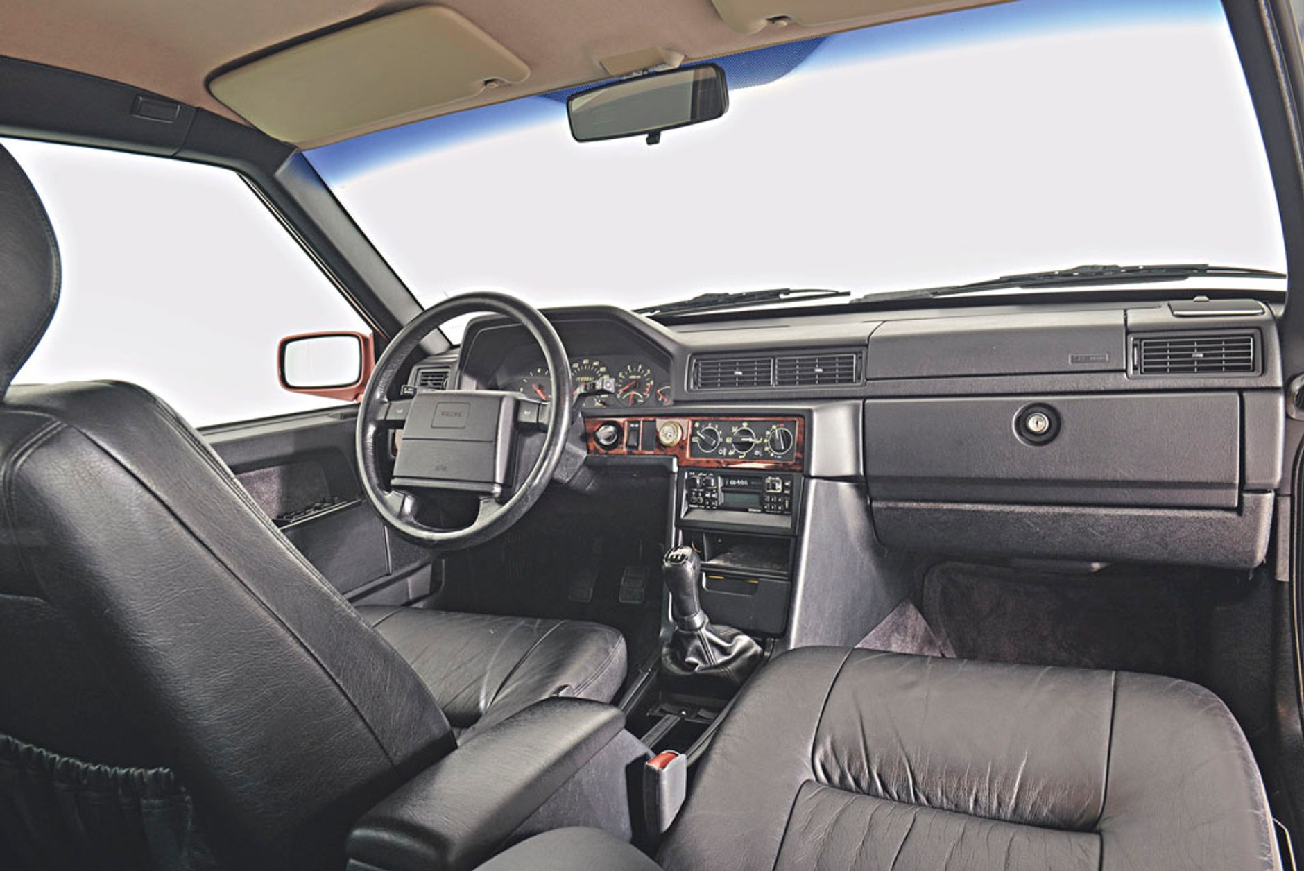 Volvo 945
lata prod. 1990-98