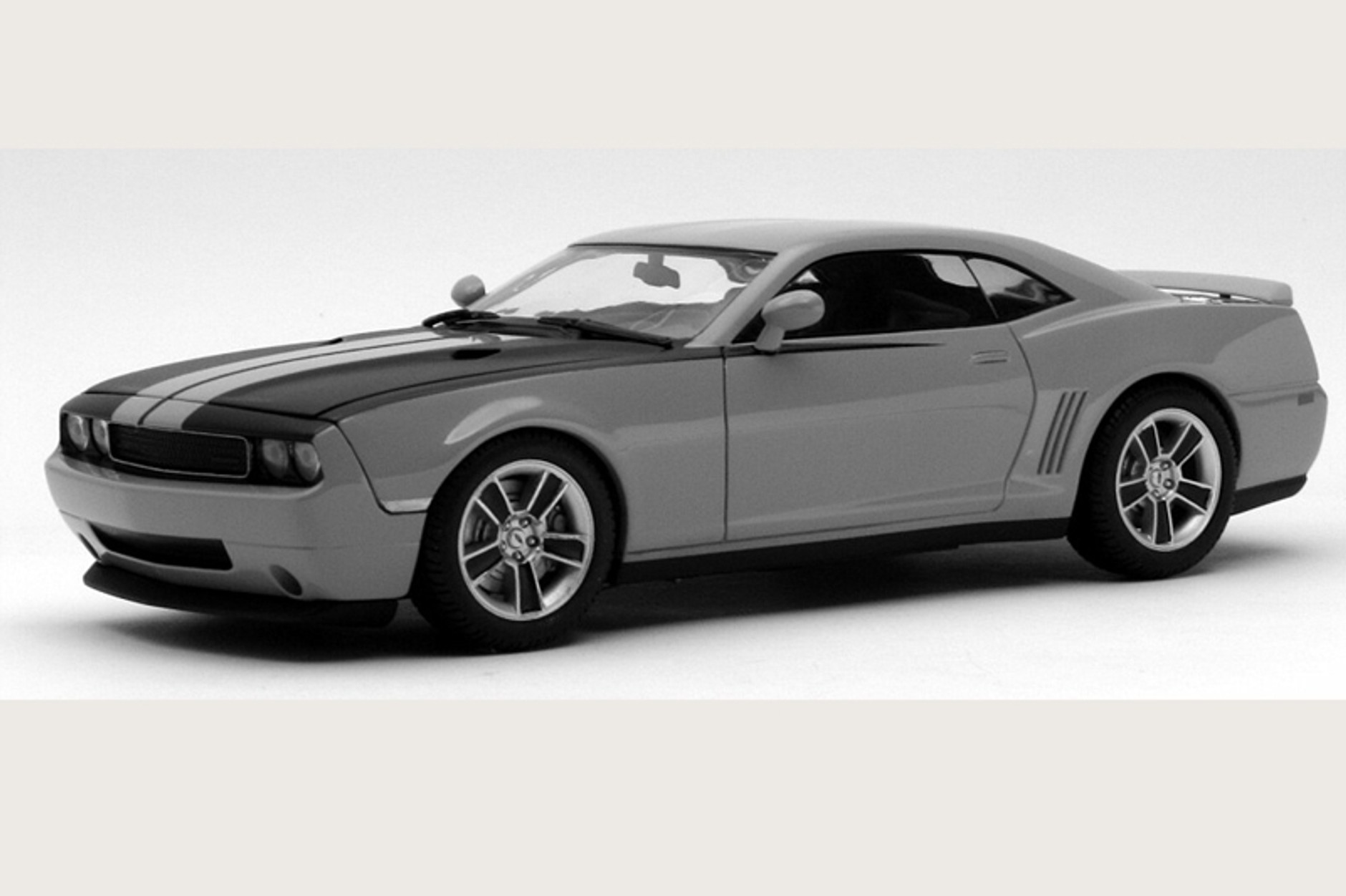 Challustangamaro – trzy muscle cars w jednym