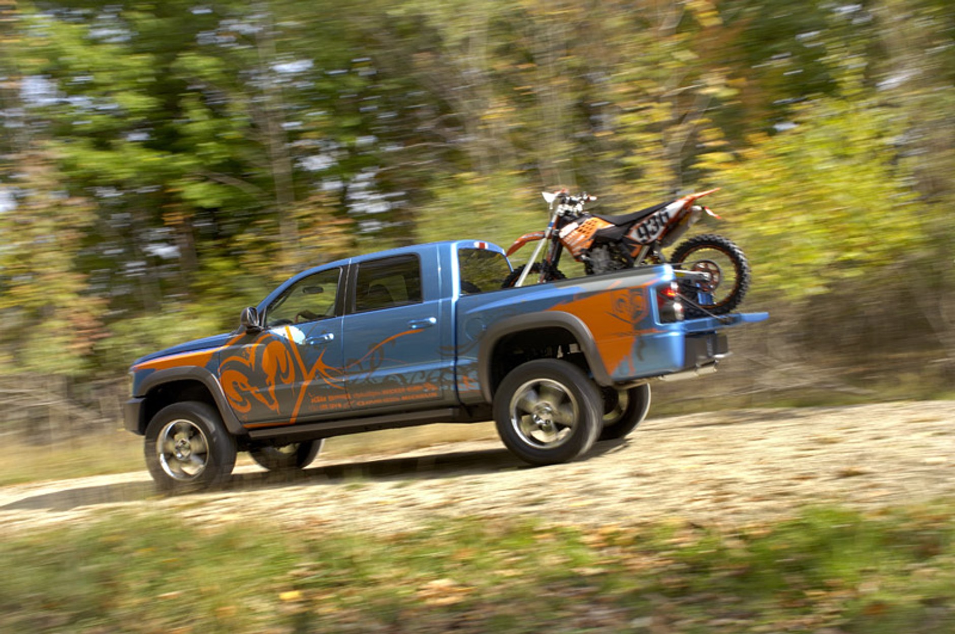 SEMA 2007: Dodge Dakota MX Warrior – transporter motocykli