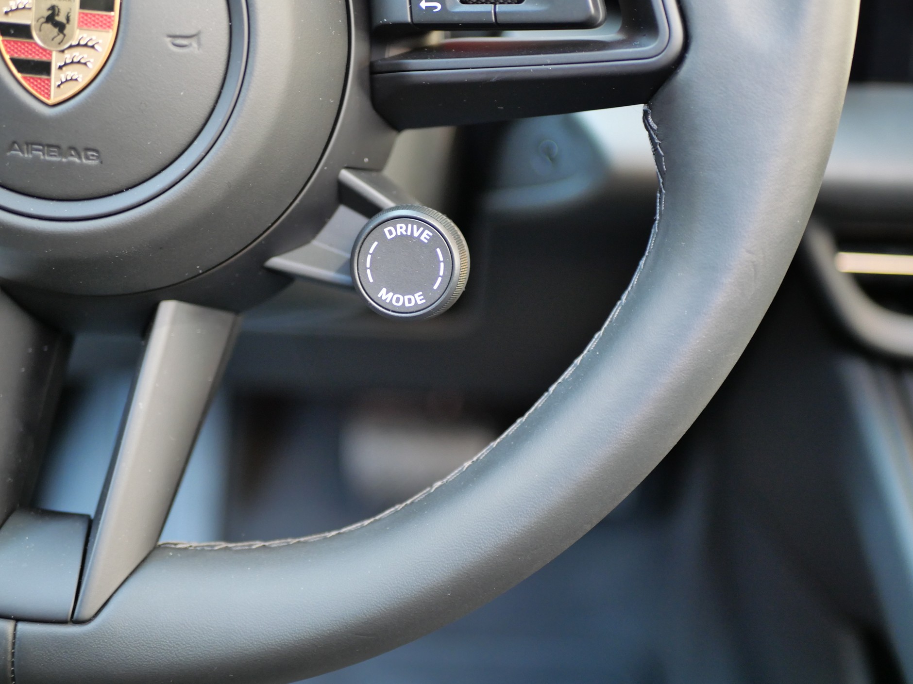 Porsche Macan 4 electric