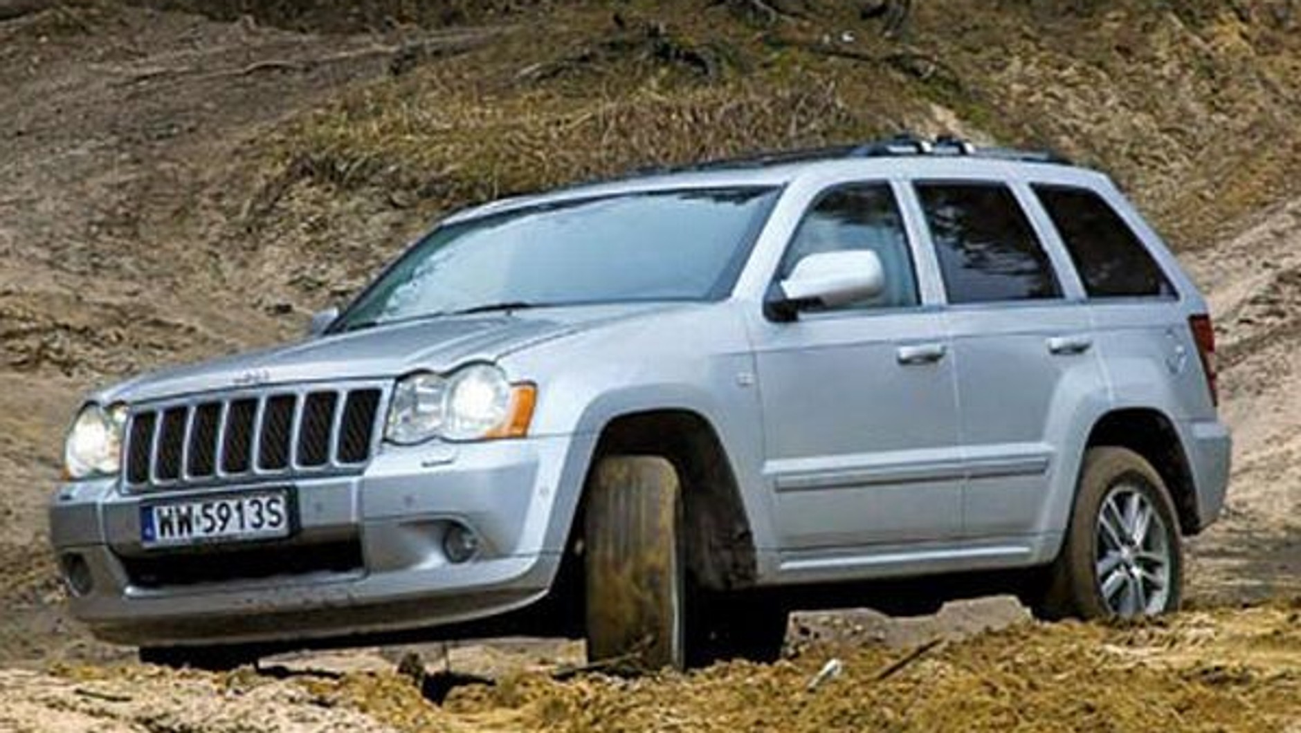 Jeep Grand Cherokee w terenie