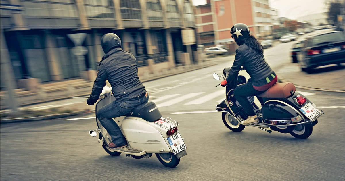 Dla wielu fanów skuterów to niemal sprawa wiary: Vespa czy Lambretta? Nawet jeśli niewprawne oko nie widzi specjalnych różnic, pod blaszanym ubraniem, z technicznego punktu widzenia, jest ich jednak sporo.