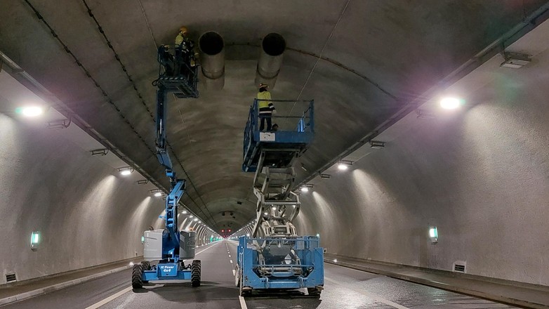 Prace w tunelu na zakopiance w ciągu drogi ekspresowej S7