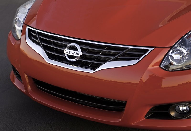 Nissan Altima 2010: amerykański facelifting na rok 2010