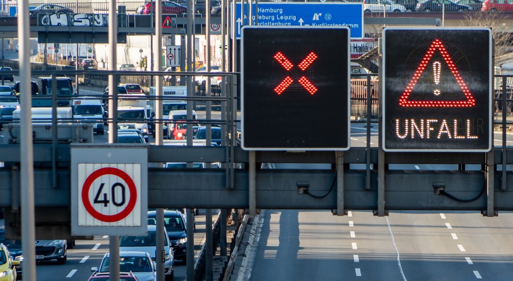 Zamknięta autostrada w Niemczech - zdj. ilustracyjne