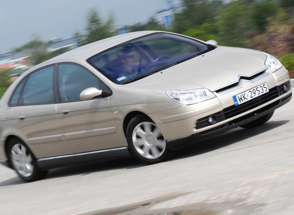 Używane auto rodzinne za dychę – pięć ciekawych propozycji