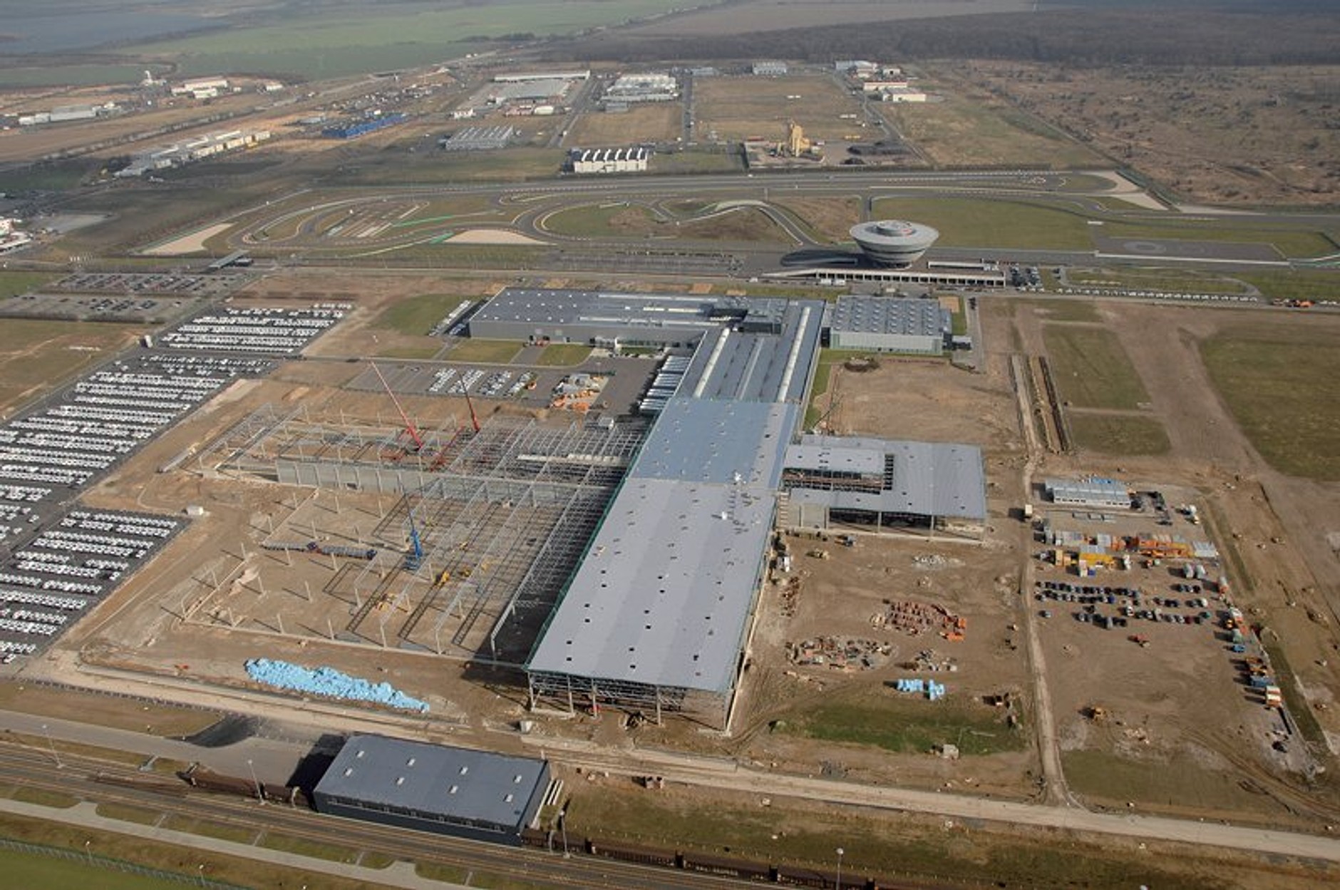 Fabryka dla Porsche Panamera już stoi