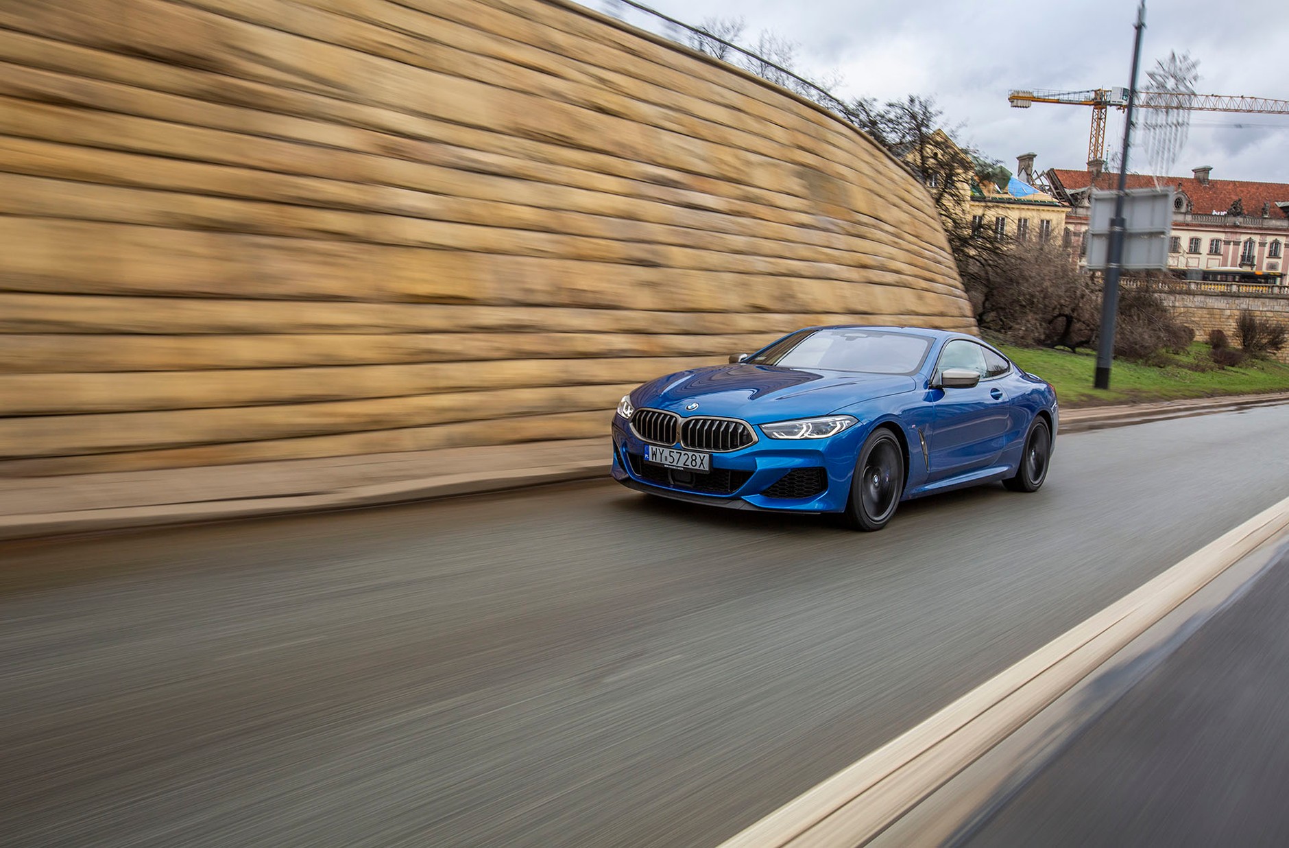 BMW M850i xDrive - co tak naprawdę potrafi topowy wariant BMW M850i?
