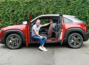 Elektryczna Mazda MX-30 – większego akumulatora nie potrzeba