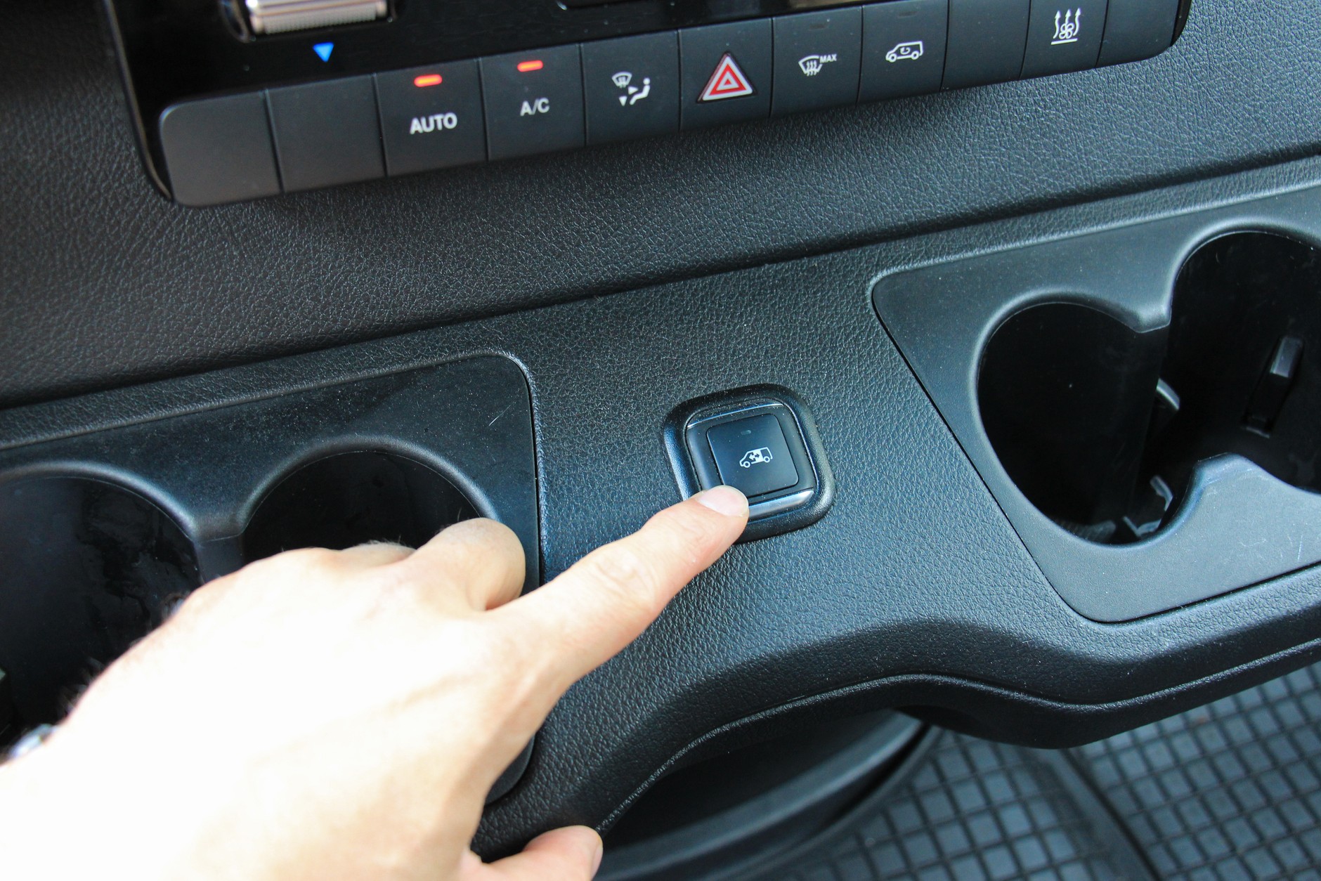 Mercedes Sprinter 319 CDI Furgon