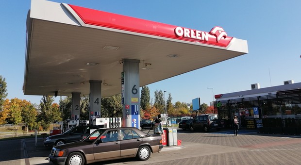 Oblężenie na stacjach Orlenu. Tyle paliwa można kupić jednorazowo