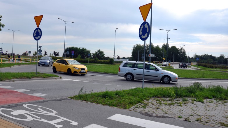 Rondo pasy przejście dla pieszych