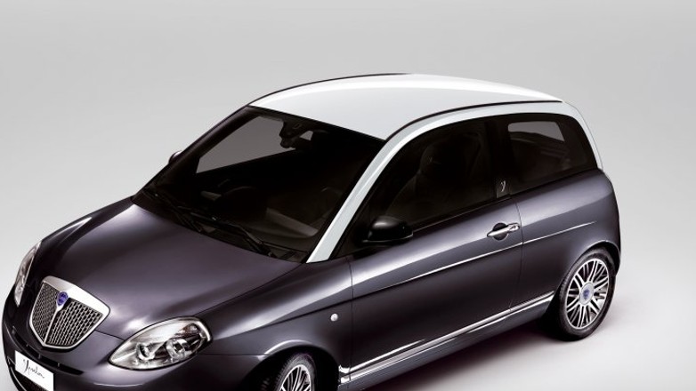 Lancia Ypsilon Collection w Bolonii