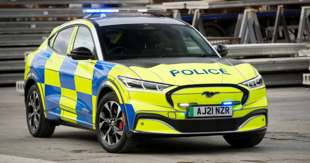 Na zdjęciu Ford Mustang Mach-E