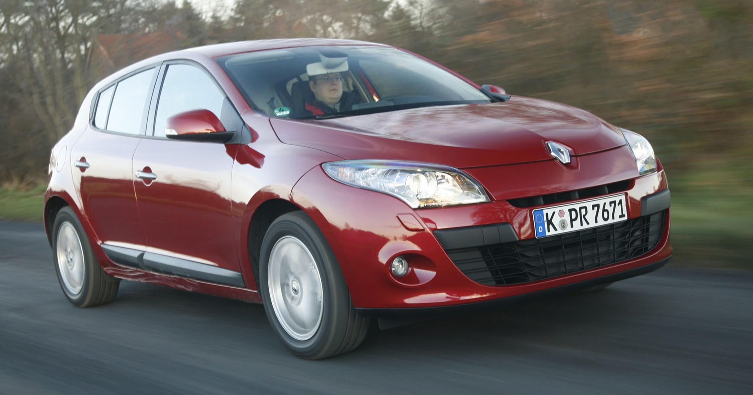 Udane kompaktowe hatchbacki za 15-25 tys. zł - z tych modeli będziesz zadowolony!