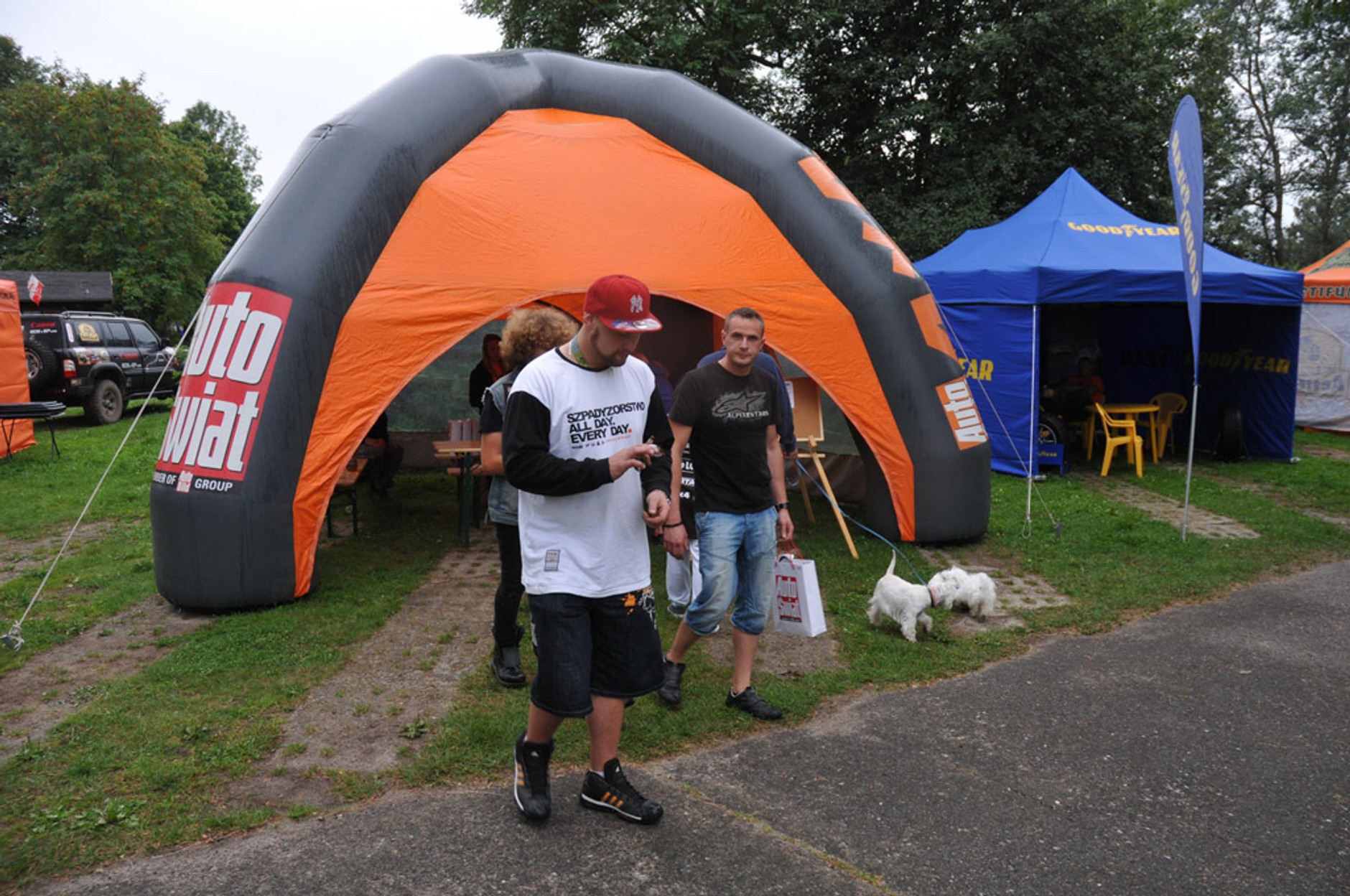 4x4 Family Adventure: baza pod namiotami