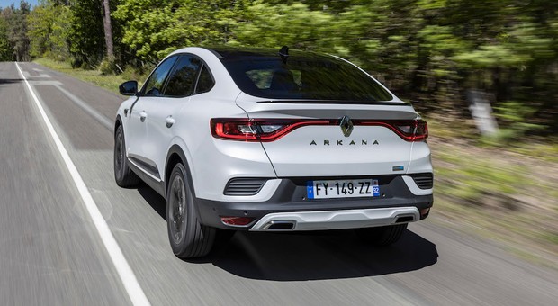 Renault Arkana E-Tech – francuski hybrydowy SUV z Korei Południowej