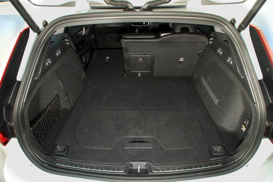 Volvo V60 T8 AWD